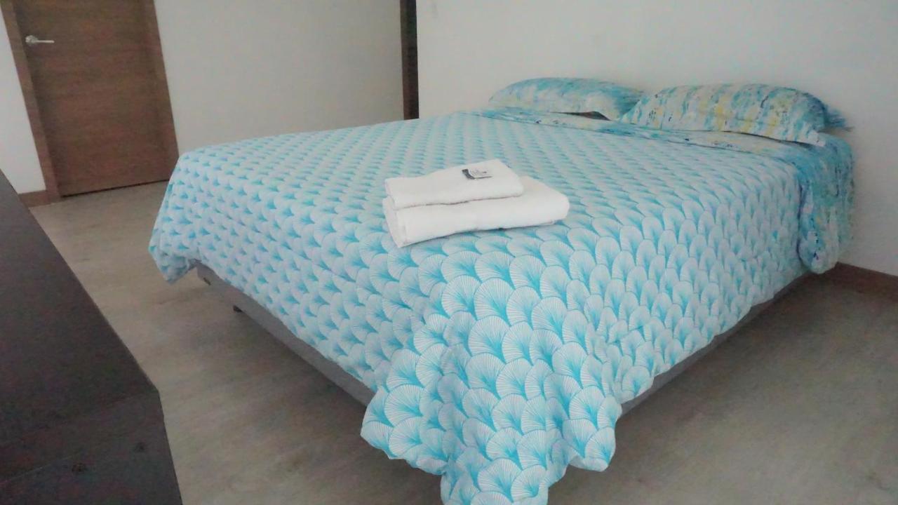 1410 Habitacion En Lujoso Departamento - Atelier Quito Luaran gambar