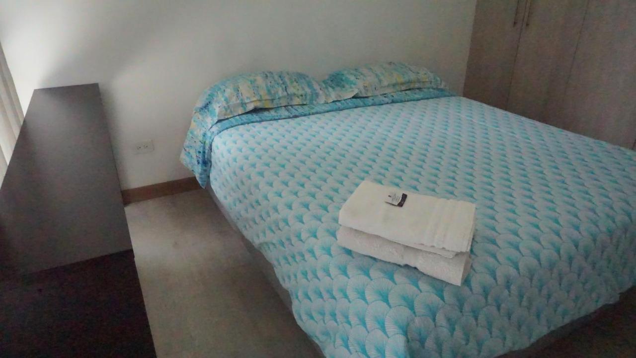 1410 Habitacion En Lujoso Departamento - Atelier Quito Luaran gambar